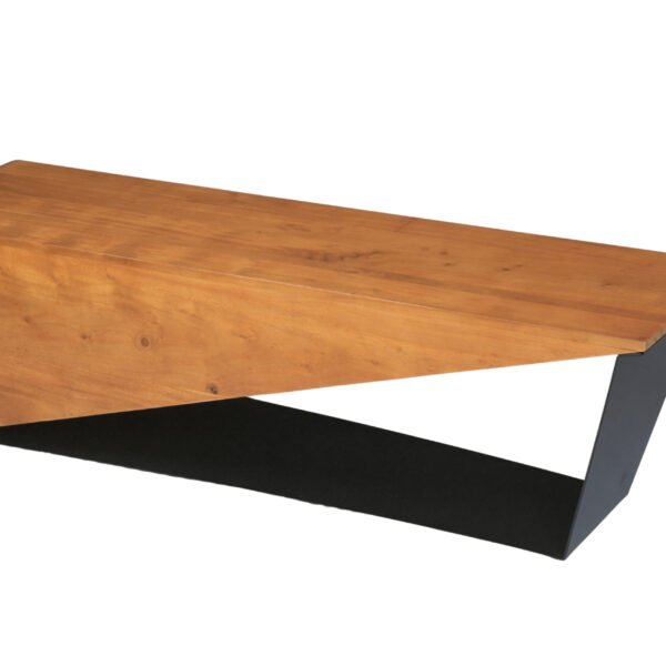 Kiara Bench